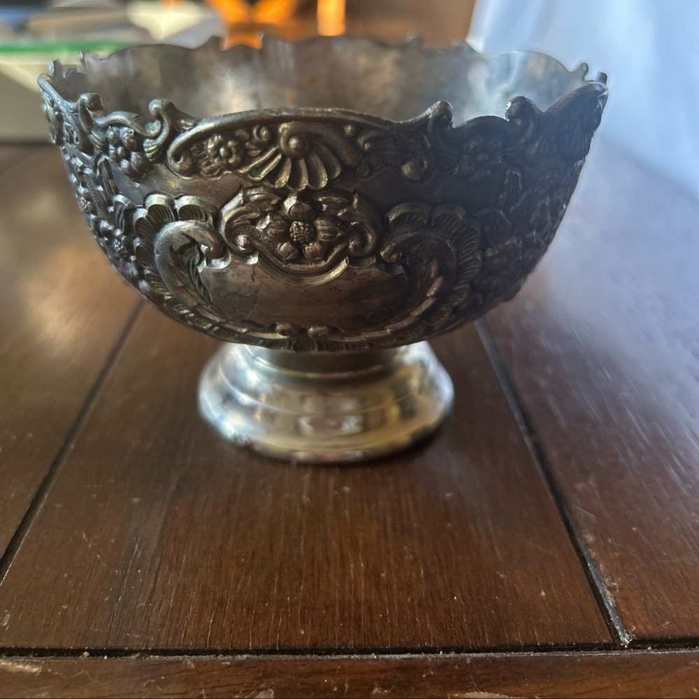 Vintage FB Rogers Silver Plated Pedestal Bowl